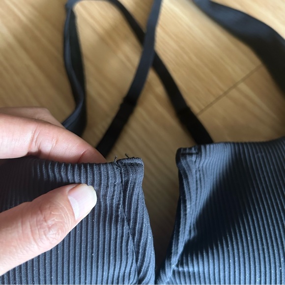 BuffBunny Black Ribbed Cross Sports Bra XL - Picture 3 of 6